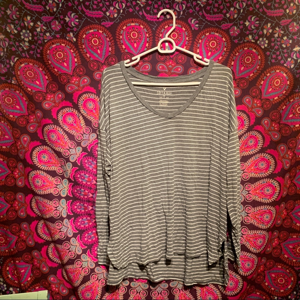 American Eagle Soft and Sexy Long Sleeve shirt